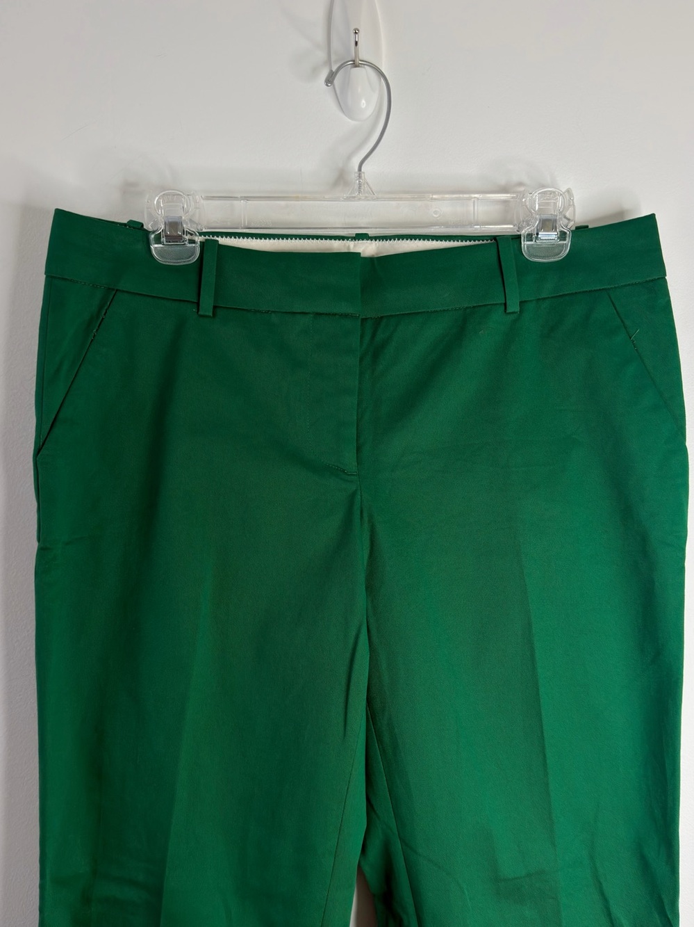 J Crew Cafe Capri
Emerald Green Pants
8 Tall | NWT - Picture 3 of 9